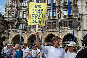 Corona Rebellen demonstrieren erneut in München