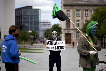 Anti Attila Hildmann Corona - Protest