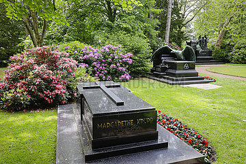 Familienfriedhof der Industriellenfamilie Krupp  Friedhof Bredeney  Essen  Ruhrgebiet  Nordrhein-Westfalen  Deutschland