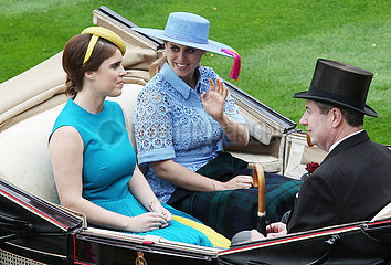 Royal Ascot  Grossbritannien  Princess Beatrice and Princess Eugenie of York