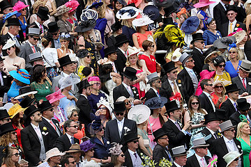 Royal Ascot  Fashion  Audience at the racecourse
