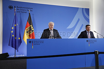 Horst Seehofer - Pressekonferenz zum Thema: Corona-bedingte Binnengrenzkontrollen