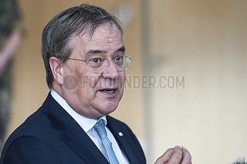 NRW-Ministerpräsident Armin Laschet gibt eine Pressekonferenz zur Lage