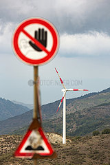 Raddusa  Sizilien  Italien - Windkraftanlage