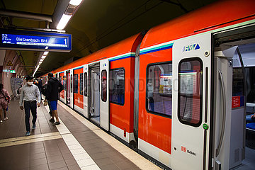 Deutschland  Frankfurt am Main - S-Bahn-Station im Untergrund