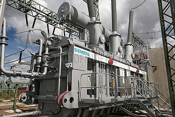 Neuenhagen  Brandenburg  Deutschland - Leistungstransformator von Siemens im Umspannwerk Neuenhagen.