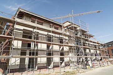 Bau von Mehrfamilienwohnhäusern