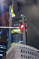 Commerzbank Tower bei Nacht