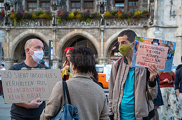Esoterische Demo gegen die Corona Maßnahmen in München