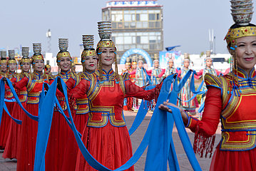 CHINA-INNER MONGOLIA-RINDERRennenFest (CN)