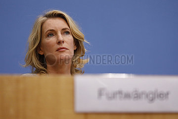 Bundespressekonferenz zum Thema: Frauen (Quoten/F?PoG/Teilhabe) It?s the women  stupid