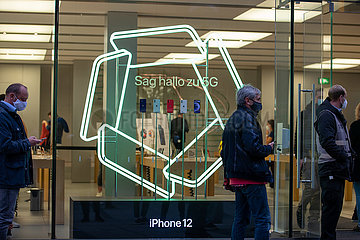 Neues iPhone: Massen stürmen den Apple Store