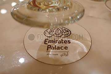 Abu Dhabi  Vereinigte Arabische Emirate  Bierdeckel des Hotel Emirates Palace