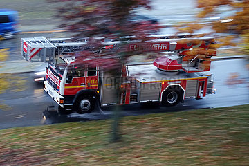 Berlin  Deutschland  Leiterwagen der Berliner Feuerwehr