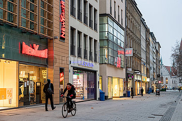 Wirtschaftskrise für den Einzelhandel: Kaum Menschen sind in der Fußgängerzone unterwegs