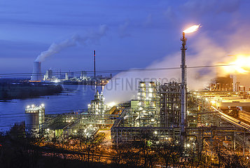 ThyssenKrupp Steel Europe  Kokerei Schwelgern am Rhein in Duisburg Marxloh  Ruhrgebiet  Nordrhein-Westfalen  Deutschland