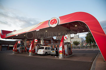 Grossbritannien  Nordirland  Belfast - Go-Tankstelle  sie gehoert zu einem der groessten Energieversorger auf der Irischen Insel (Go Power)