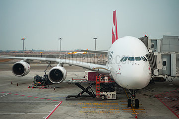 Singapur  Republik Singapur  Qantas Airways Airbus A380-800 auf dem internationalen Flughafen Changi