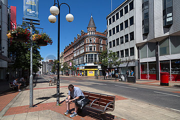 Grossbritannien  Nordirland  Belfast - die Royal Avenue ist eine bekannte Einkaufsstrasse  die wie die ganze City durch die troubles gelitten hat