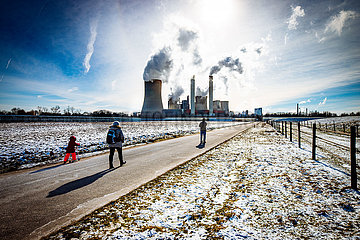 RWE Braunkohlekraftwerk Niederaussem