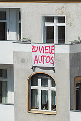 Berlin  Deutschland - Protest gegen zu starken Autoverkehr