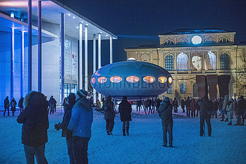 Lichtaktion im Kunstareal  Futuro Haus  Muenchen  Februar 2021