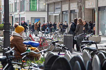 Die Inzidenz stiegt weiter: Shopping in München