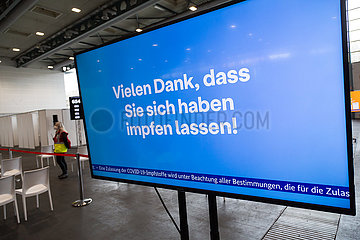 Deutschland  Bremen - Corona-Impfung: display mit Dank an die Impflinge