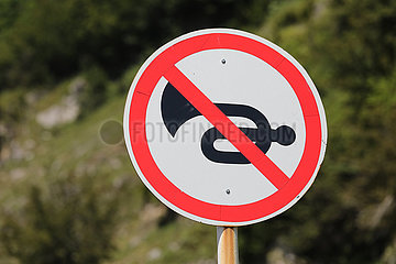 Tiflis  Georgien  Piktogramm - Hupen verboten