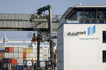 Duisburger Hafen AG  Duisport  Ruhrgebiet  Nordrhein-Westfalen  Deutschland  Europa