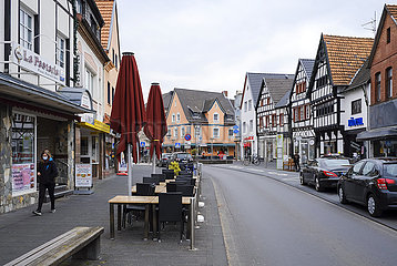 Hauptstrasse in Zeiten der Corona Pandemie  Rheinbach  Rhein-Sieg-Kreis  Nordrhein-Westfalen  Deutschland