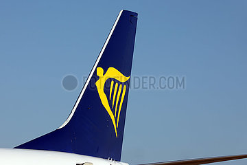 Lissabon  Portugal  Heckleitwerk eines Flugzeug der Ryanair