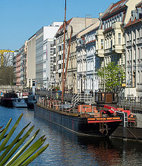 Berlin  Deutschland - Der historische Hafen am Maerkischen Ufer