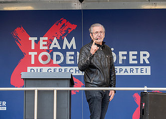 Kundgebung vom Team Todenhöfer in München