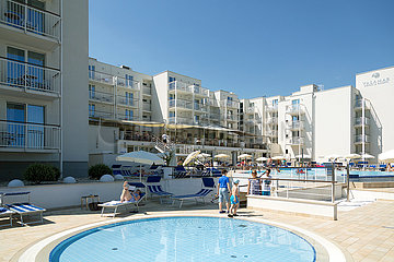 Kroatien  Rabac - Valamar-Hotelkomplex mit Swimmingpool an der Adria