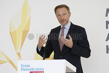 Pressekonferenz vor Beginn der Sitzung der FDP-Bundestagsfraktion  Bundestag