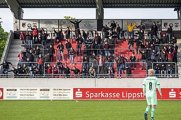 jubelnde Fans des SV Lippstadt