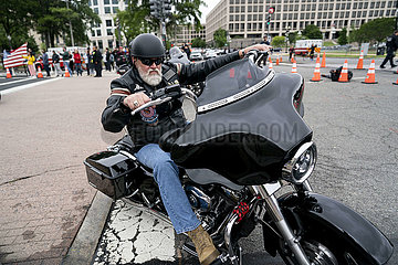 US-WASHINGTON-D.C.-ROLLING THUNDER-Motorrad-Fahrt