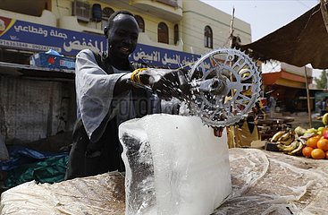 SUDAN-KHARTOUM-Eisverbrauch