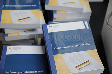 Bundespressekonferenz zum Thema: Verfassungsschutzbericht 2020