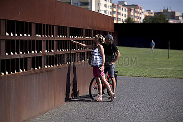 Berlin Wall - Commemoration