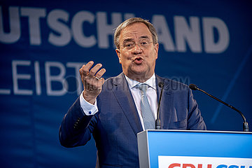 CDU CSU Kanzlerkandidat Armin Laschet in Augsburg