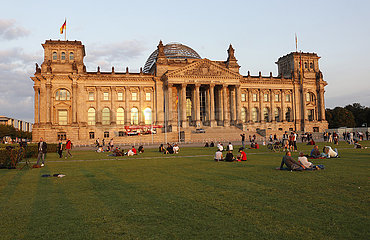 Reichstagsgebaeude  Berlin