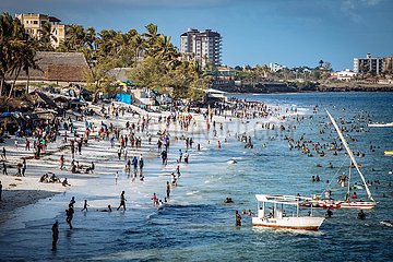 Mombasa Beach mit Strand und Hotels