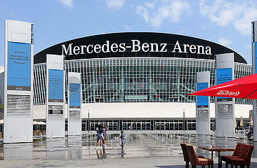 Berlin  Deutschland  Mercedes-Benz Arena am Mercedes-Platz