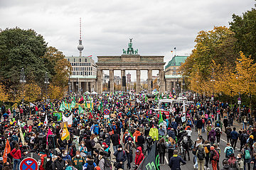 Ihr lasst uns keine Wahl: Zentraler Klimastreik in Berlin