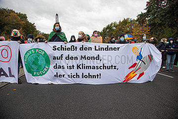 Ihr lasst uns keine Wahl: Zentraler Klimastreik in Berlin