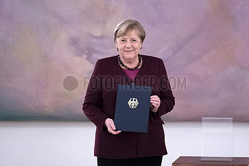 Angela Merkel  Entlassungsurkunde