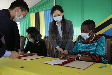 Tansania-Dar es Salaam-China-Covid-19 Impfstoff Tansania-Dar es Salaam-China-Covid-19 Impfstoff