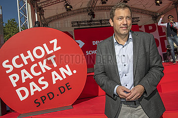 Lars Klingbeil  SPD-Generalsekretaer  SPD-Wahlkundgebung  Muenchen  18. September 2021